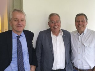 Generalversammlung Genossenschaft Solidarität Langenthal: Andreas Kohli SRO Direktor, Kurt Bachmann Präsident und Genossenschafter Hadorn